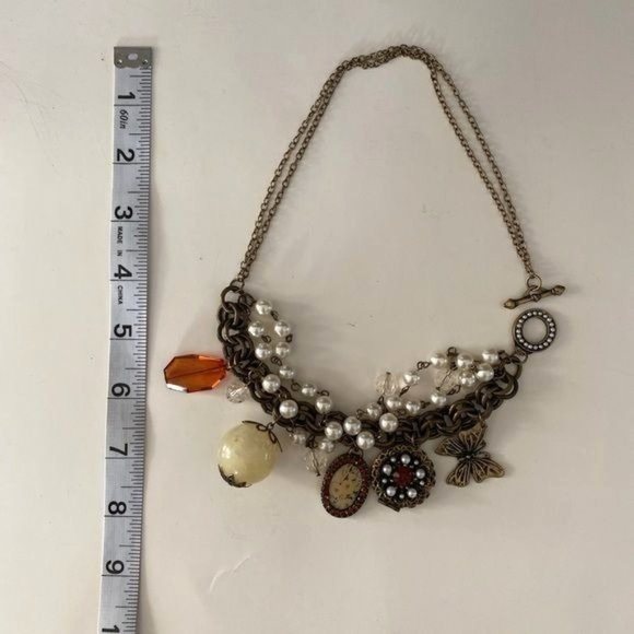 Vintage Style Necklace with Charms and Locket Faux Pearls Butterfly - Picture 6 of 9